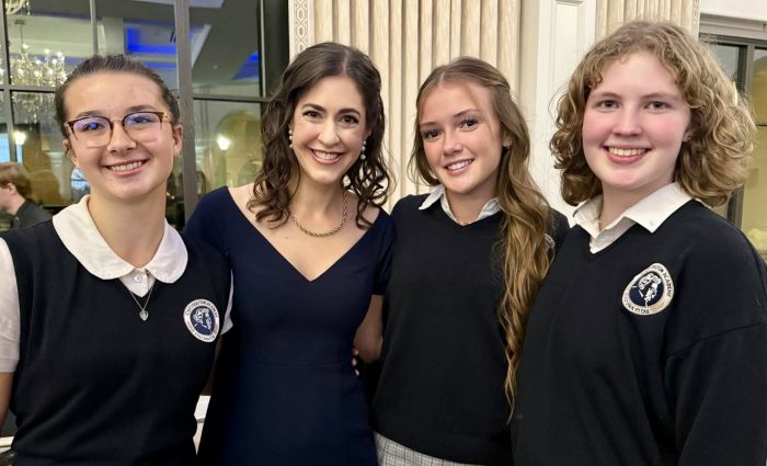 Ladies with Angela Theis